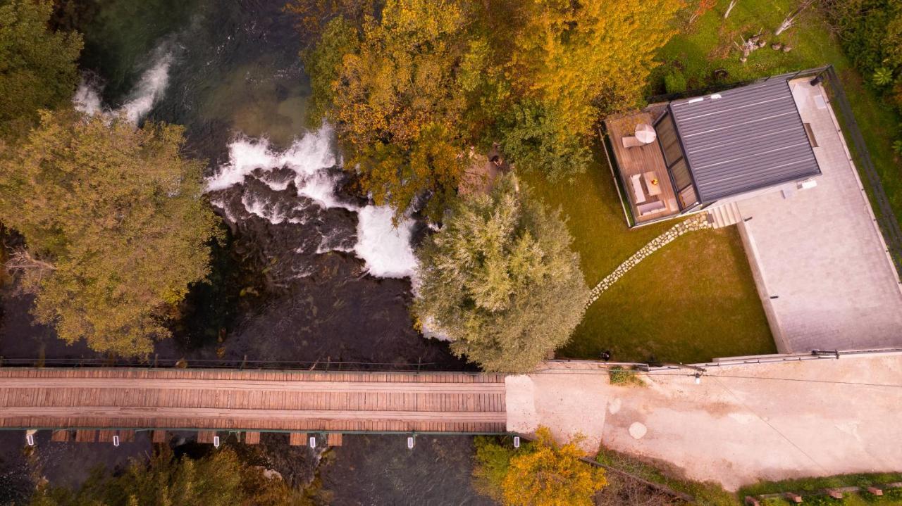 Waterfall Glamping Cabin Villa Bihać Exteriör bild